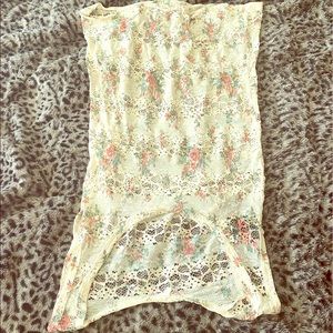 Lace tank with flowers